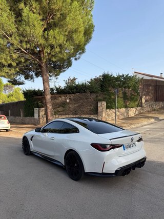 BMW M4 COMPETITION