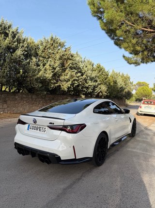 BMW M4 COMPETITION