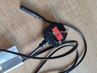 Cable UK G a IEC C7 Figura 8