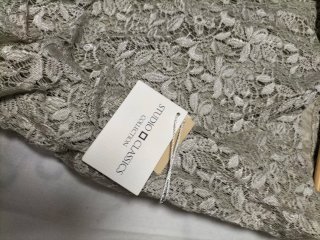 Vestido largo encaje gris perla