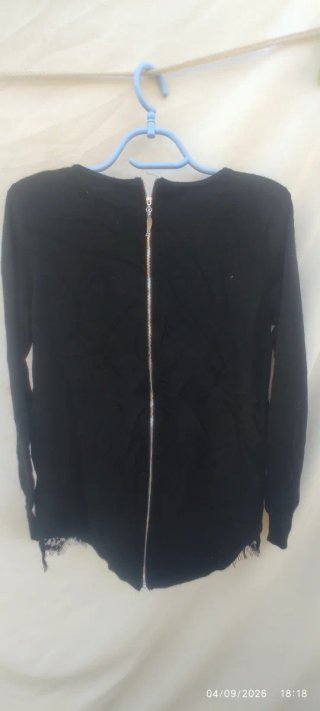 Jersey Negro Mariposa Brillante Talla Única