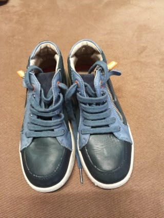 Botines chico talla 31