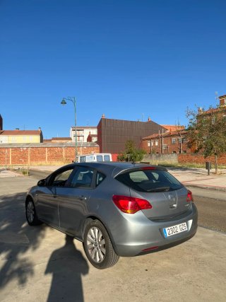 Opel Astra 2010