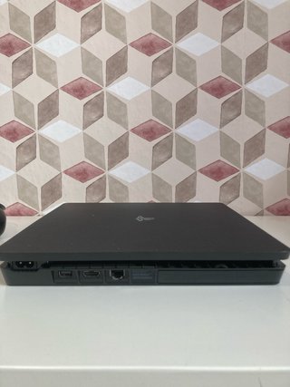 Consola PS4 Negra + 3 Mandos