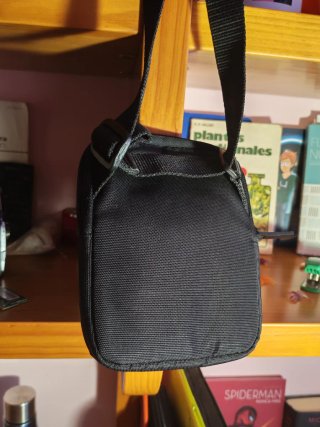 Riñonera Lacoste Negra