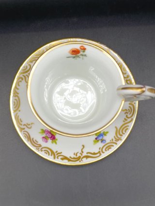 Taza y platillo Saxe de porcelana