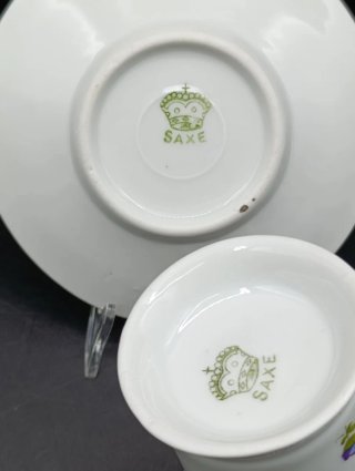 Taza y platillo Saxe de porcelana