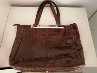 Bolso de cuero Guy Laroche marrón