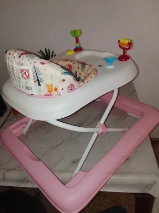Andador bebé rosa Olmitos