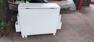 Mesa auxiliar con cajones blanca