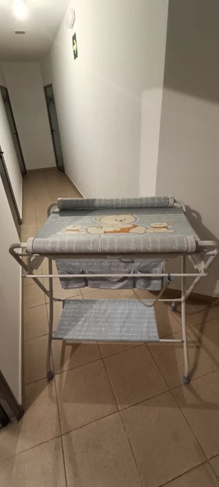 Bañera-cambiador de bebé plegable
