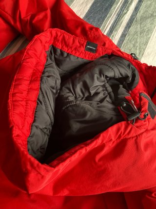 Chaqueta Anorak Pull&Bear Roja Talla S