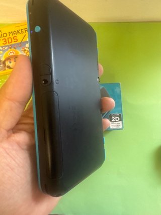 New Nintendo 2DS XL Azul/Negra + Mario Maker 3DS