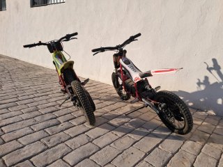 Moto eléctrica infantil