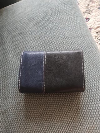Cartera de piel.