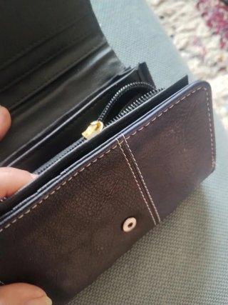 Cartera de piel.