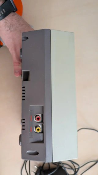 Consola Nintendo NES + 2 Mandos + Zapper