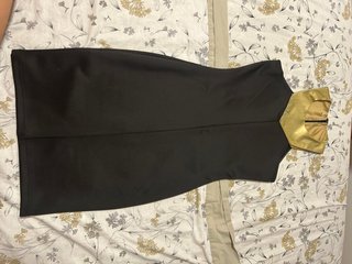 Vestido Negro y Dorado Talla S