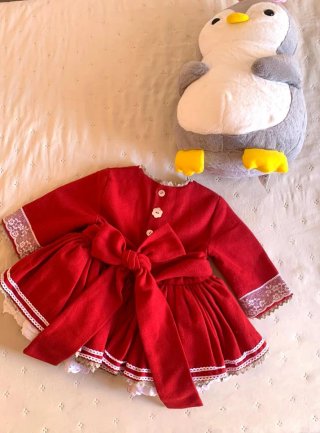 Precioso vestido ceremonia rojo