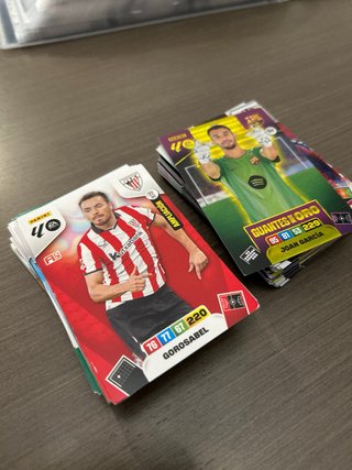 Lote 109 cromos Laliga Adrenalyn 25-26
