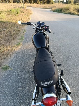 Triumph Bonneville T100