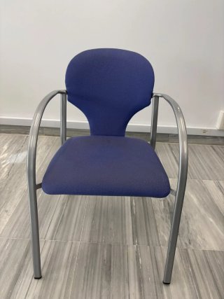 Silla de oficina/sala de espera. En Nervión