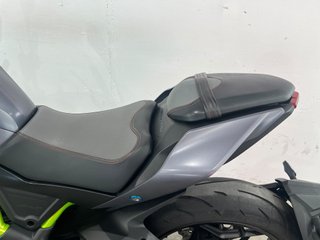 QJ Motor SRK 400 Naked -2024-