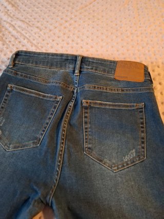 Pantalón vaquero pitillo azul