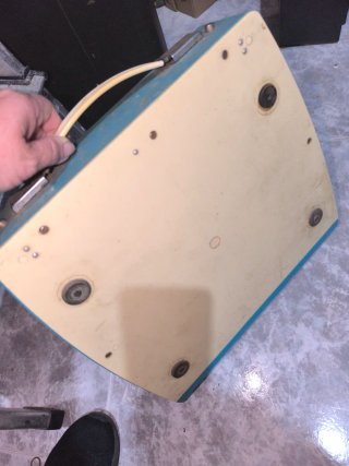 Máquina de escribir Amaya Gilet