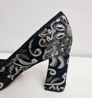 Zapatos de tacón Marypaz negros y plateados