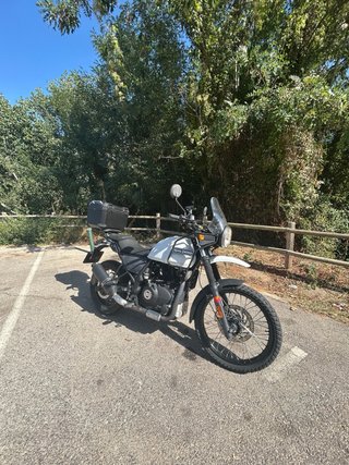 Royal Enfield Himalayan 411 Adventure Moto