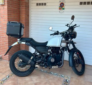 Royal Enfield Himalayan 411 Adventure Moto
