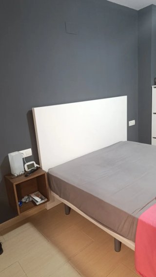 Cabecero de cama blanco seminuevo de 160 cms