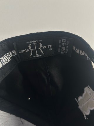 Gorra Robin Ruth Bruges Edición Limitada Negra