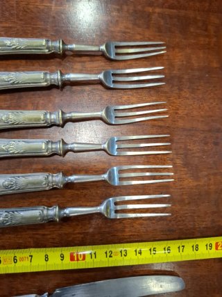 Set 12 Tenedores y Cuchillos Vintage