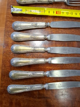 Set 12 Tenedores y Cuchillos Vintage