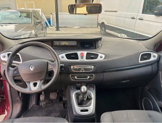 Renault Grand Scenic 2010