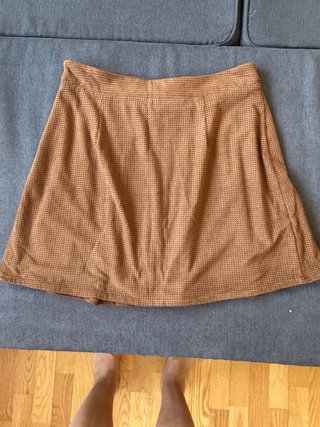 Minifalda marrón Zara con tablas talla M