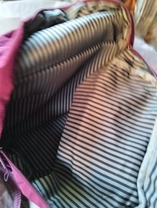 Mochila ON  burdeos