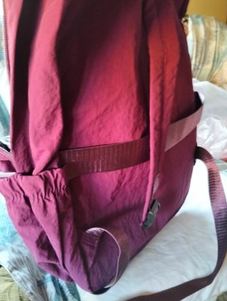 Mochila ON  burdeos