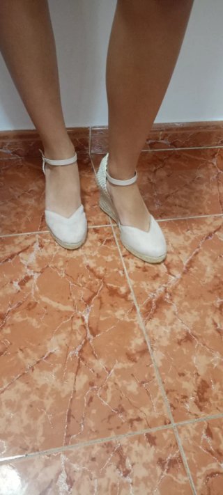 Alpargatas cuña beige T.38