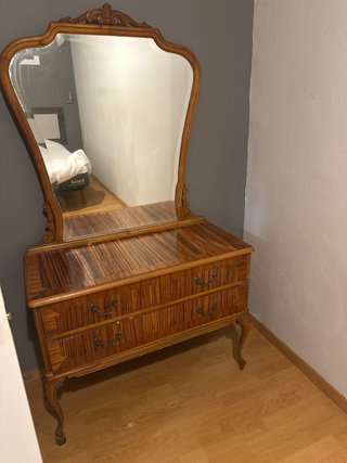 Mueble tocador vintage con espejo