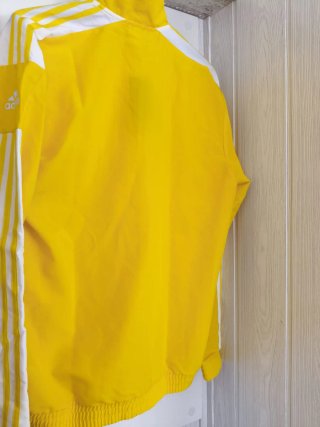 Chaqueta Adidas nueva Talla S
