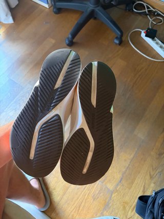 Zapatillas Adidas Duramo blancas y naranja