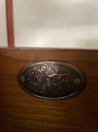 Aparador de madera de cerezo