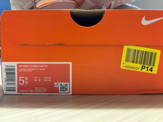 NUEVAS! Nike Streetgato Talla 38