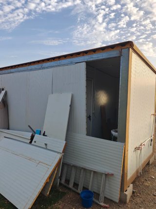 Caseta modular 6x2.5m