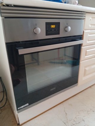 Horno Zanussi poco uso