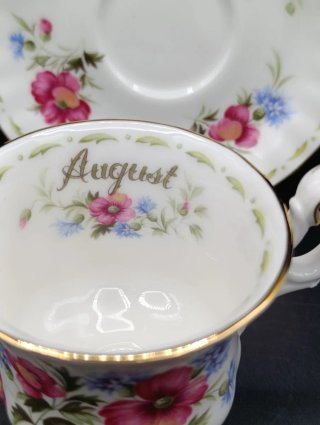 Taza café Royal Albert Agosto
