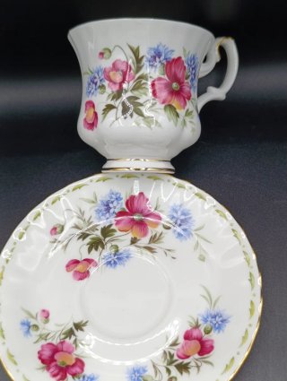 Taza café Royal Albert Agosto
